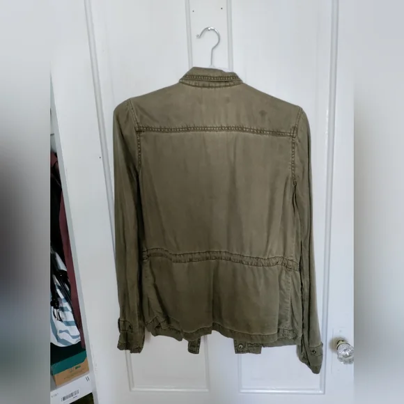 Jacket - Picture 4 of 4